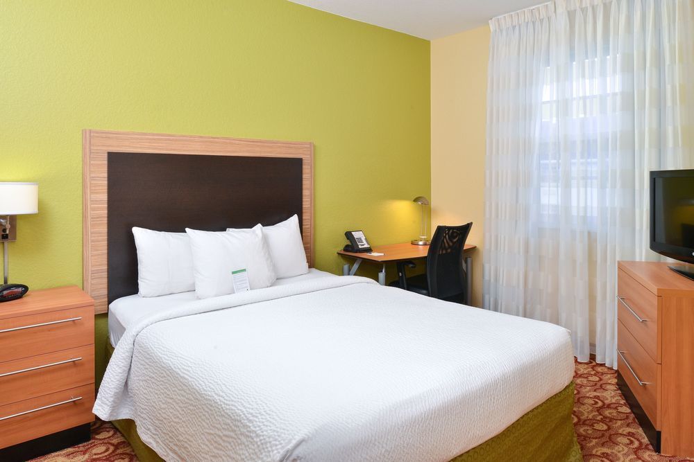 Towneplace Suites By Marriott Miami Airport W Doral Exterior photo