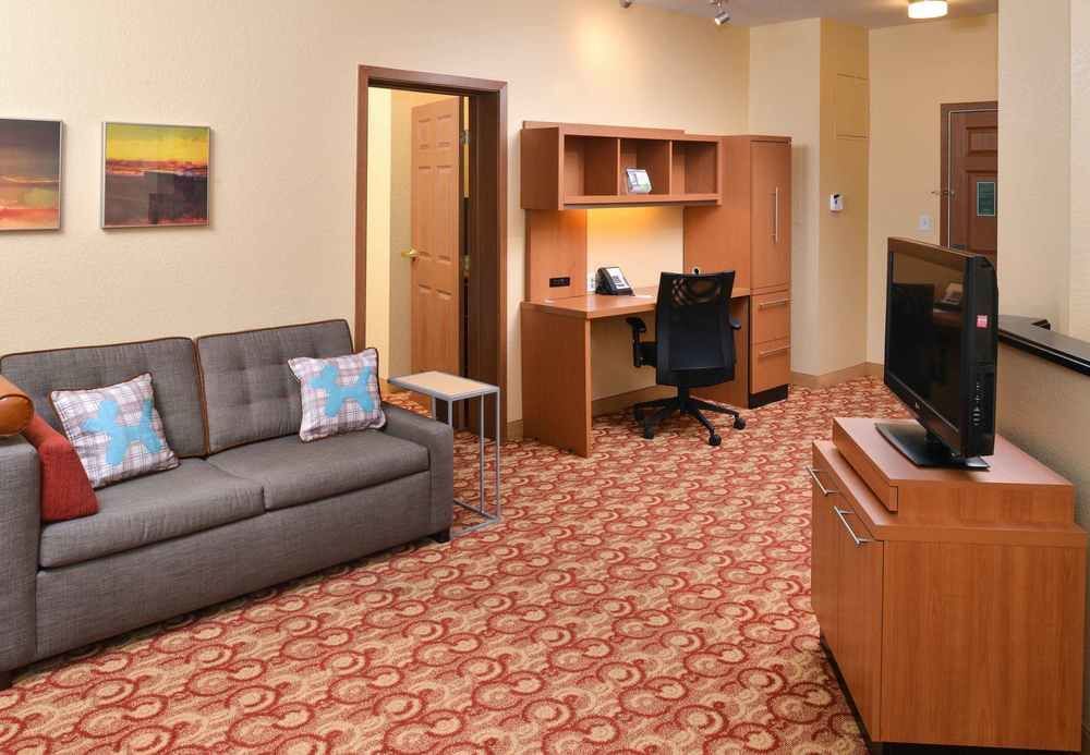 Towneplace Suites By Marriott Miami Airport W Doral Exterior photo